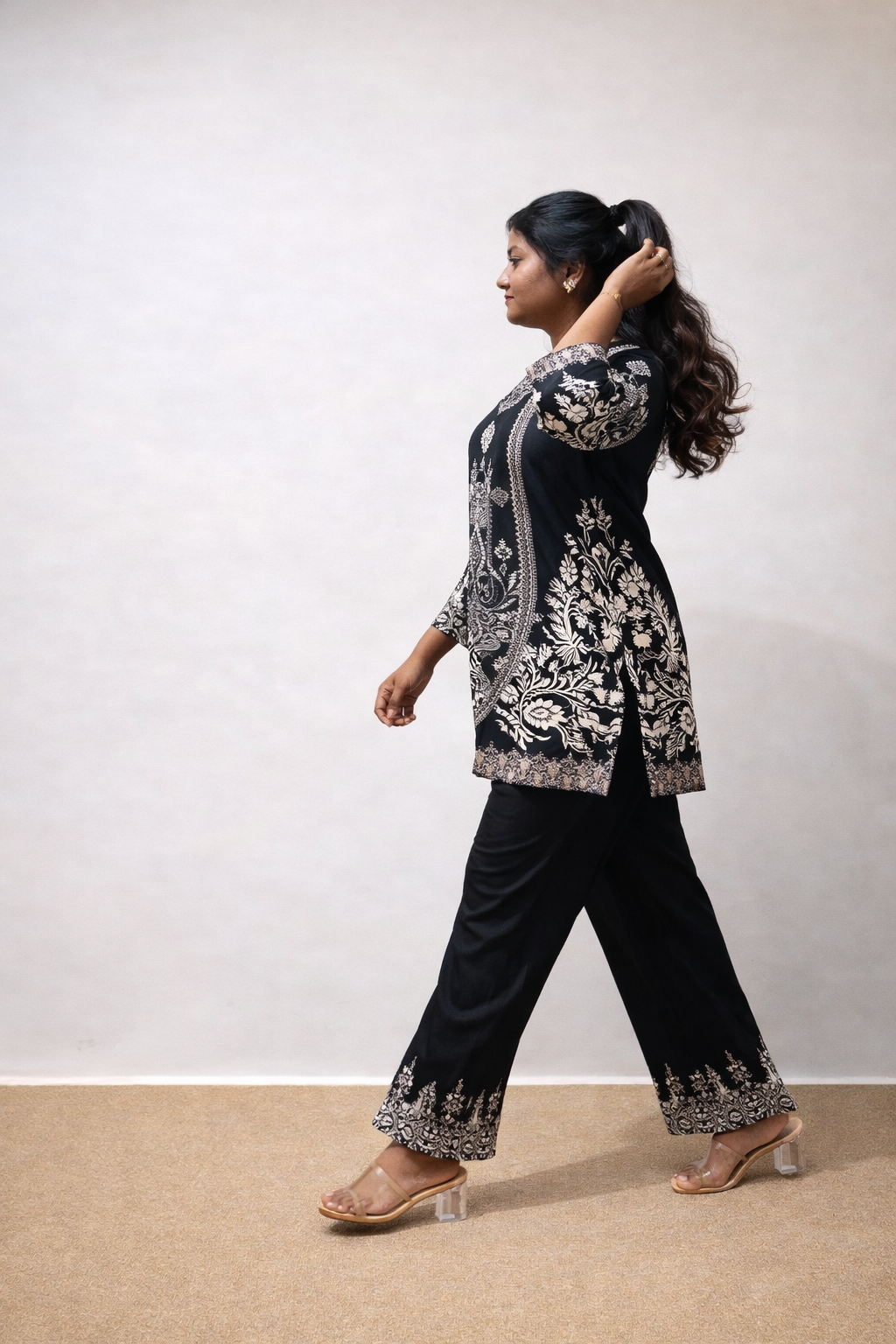 Zarin Black
