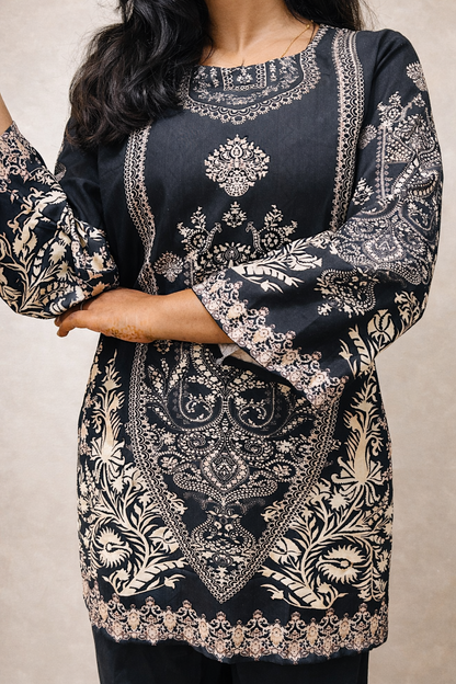 Zarin Black
